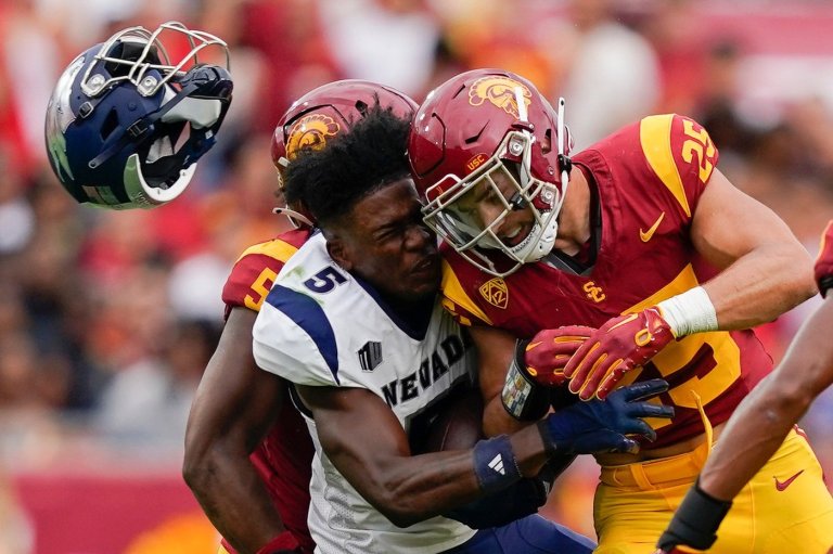 College football rule changes include removing next-game DQs for a first targeting penalty | iNFOnews.ca