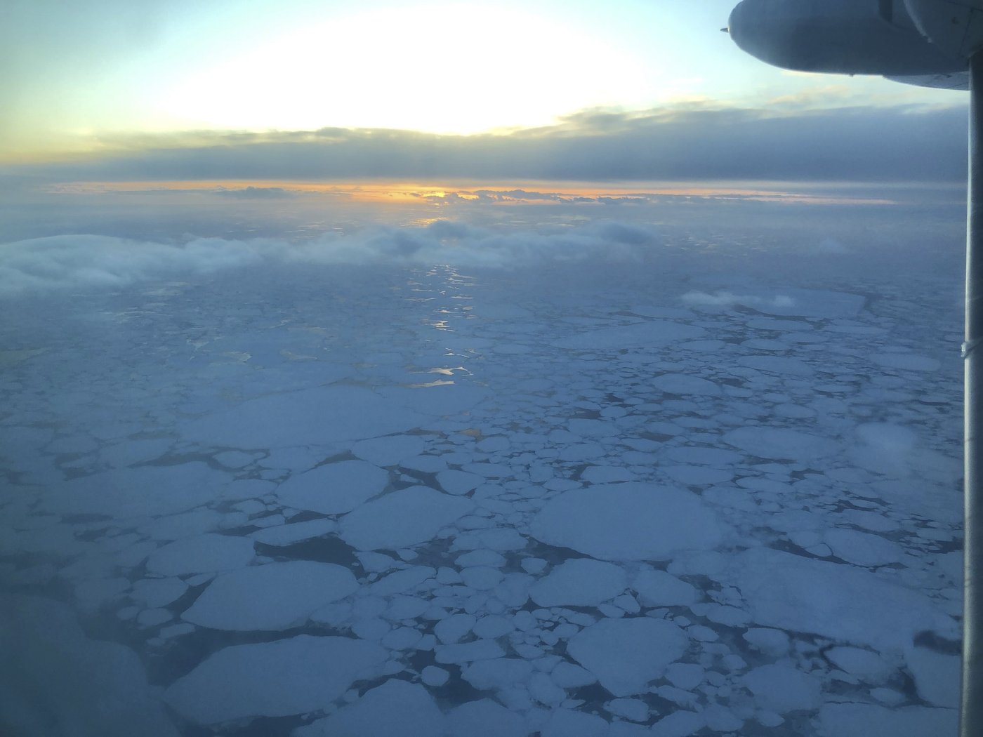 Crews rush to recover commuter plane found crashed on Alaska sea ice before expected snow and wind | iNFOnews.ca