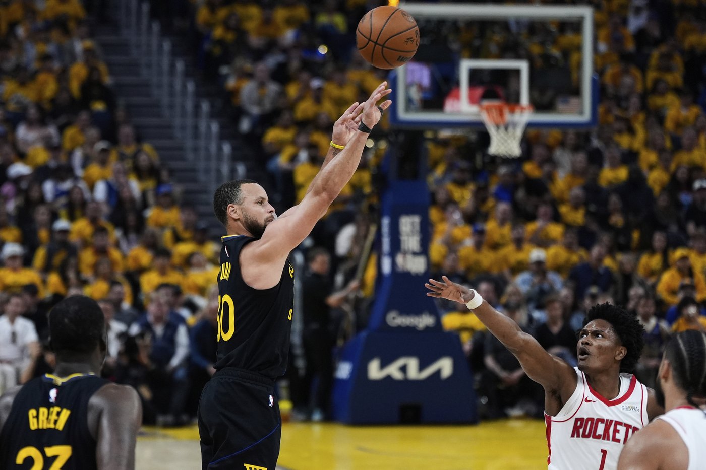 Fred VanVleet and the Rockets force a deciding Game 7 by beating the Warriors 115-107 in Game 6 | iNFOnews.ca