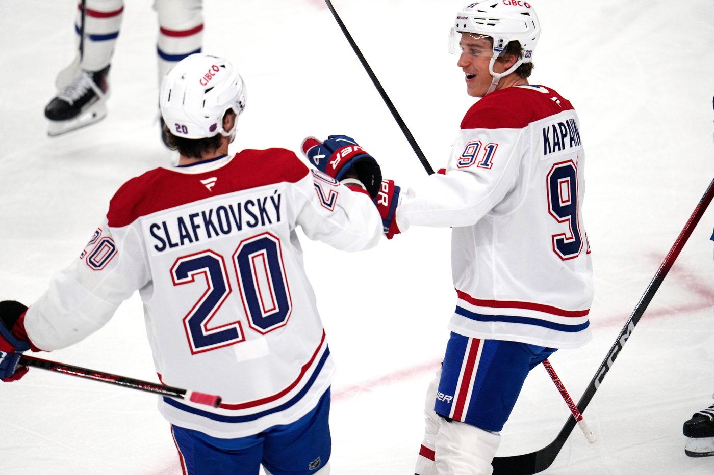 Crosby breaks Lemieux's scoring record, Penguins beat Canadiens 4-3 in shootout | iNFOnews.ca