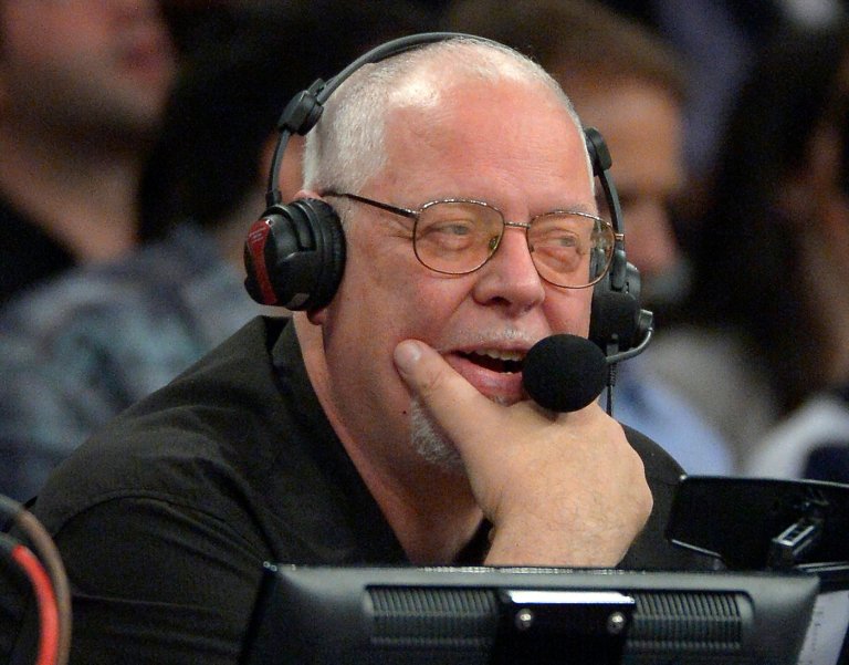 Lakers public address announcer Lawrence Tanter is retiring after 43 seasons | iNFOnews.ca
