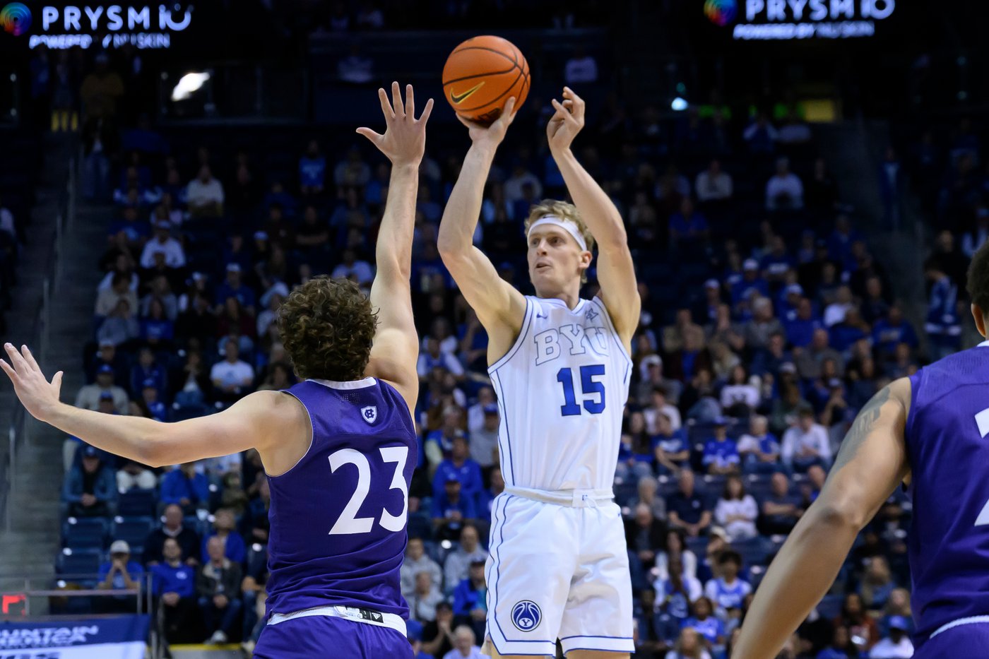 Richie Saunders scores 20 to lead No. 8 BYU to 98-53 victory over Holy Cross | iNFOnews.ca Richie Saunders scores 20 to lead No. 8 BYU to 98-53 victory over Holy Cross | iNFOnews.ca