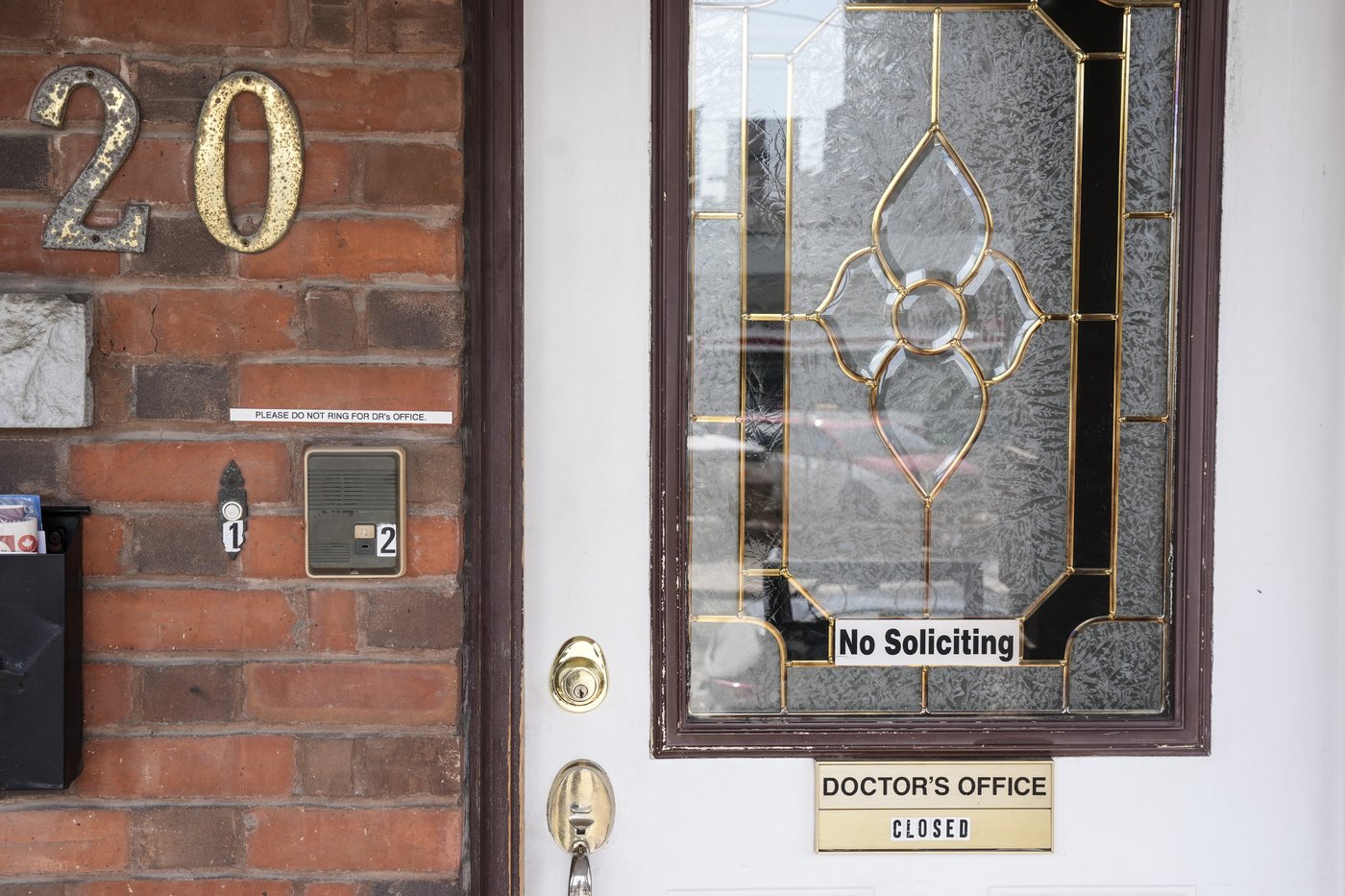 Toronto Public Health gives final update on investigation into gynecologist's office | iNFOnews.ca