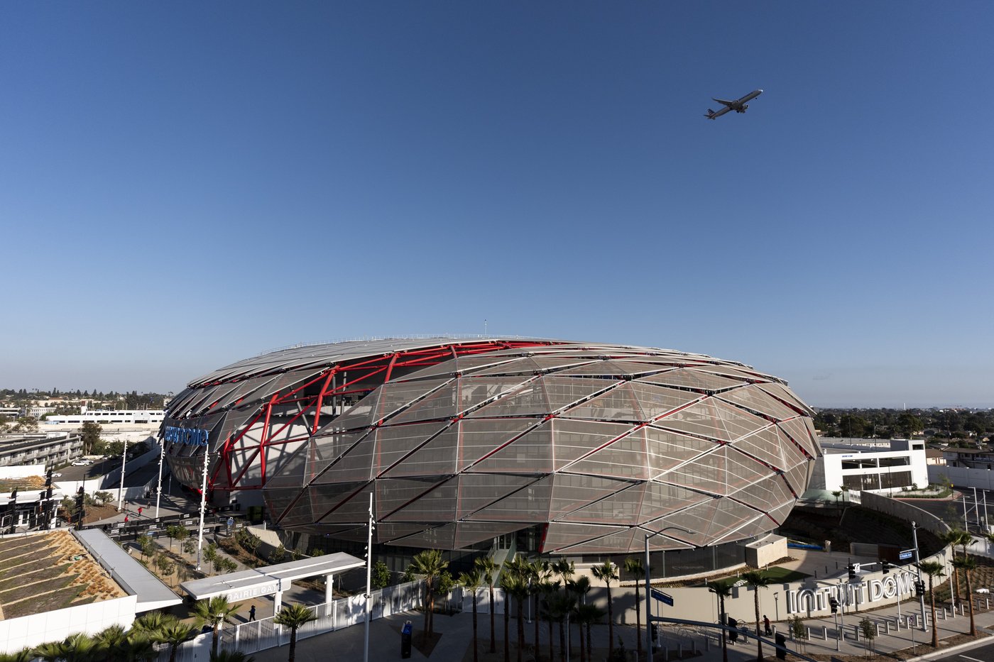Intuit Dome opens its doors to Los Angeles Clippers fans | iNFOnews.ca
