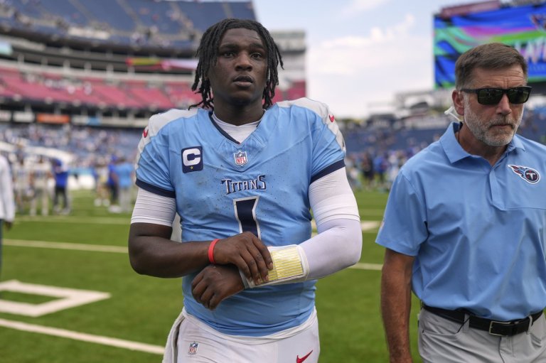 Titans' penalty woes and sacks plague rookie QB Cam Ward in home opener loss | iNFOnews.ca
