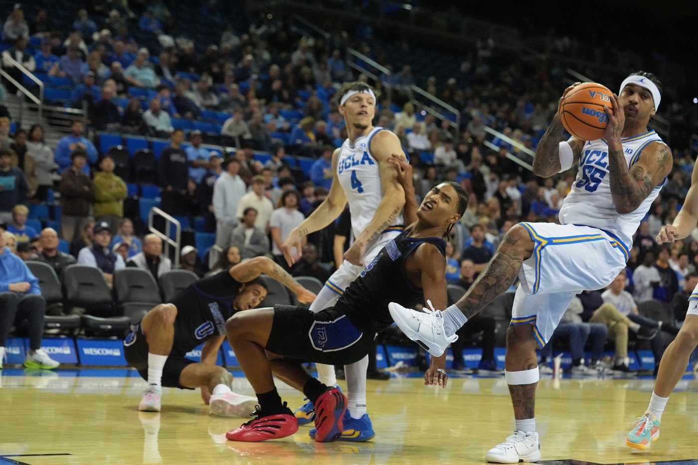 Clark scores 22 as No. 19 UCLA beats Presbyterian 86-46 | iNFOnews.ca