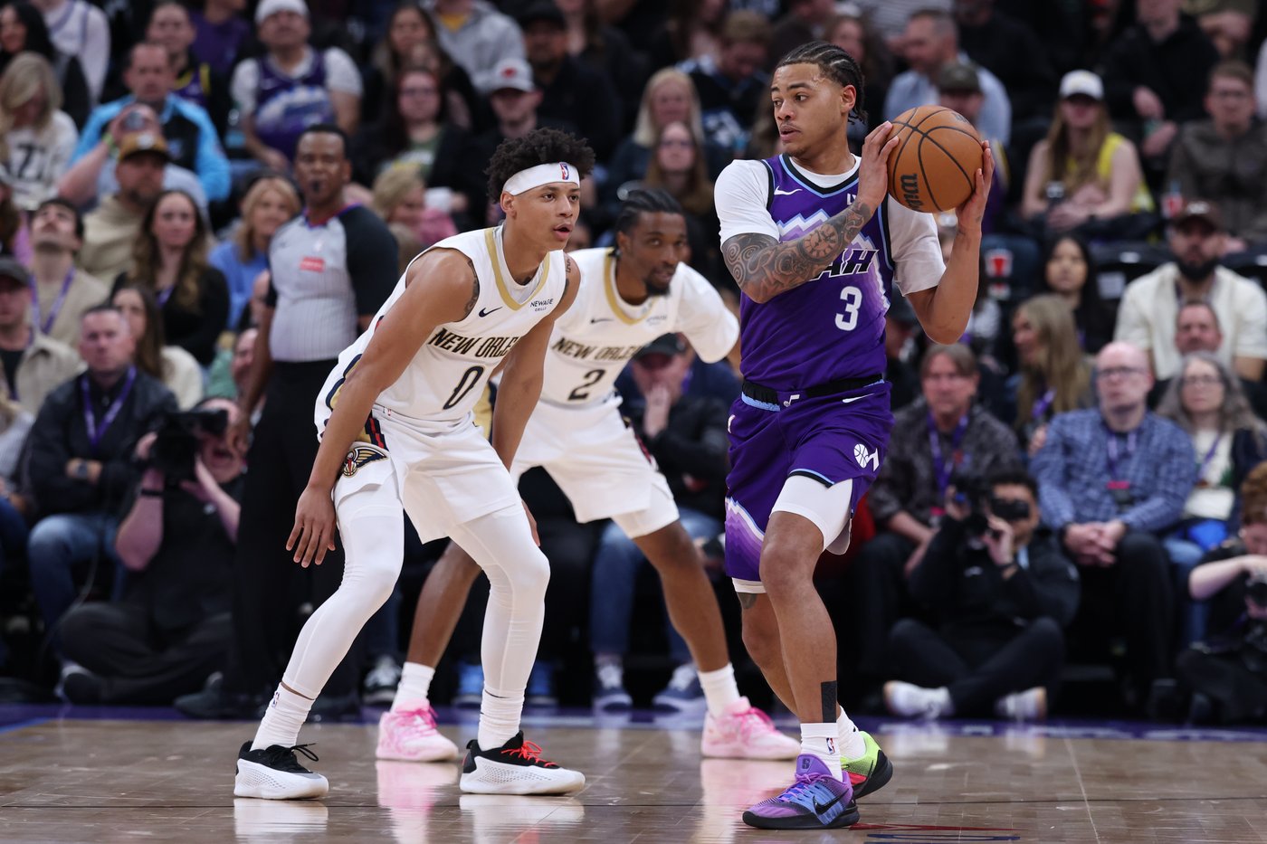 Pelicans beat Jazz 115-105 for 4th straight win after Zion Williamson leaves game with ankle injury | iNFOnews.ca Pelicans beat Jazz 115-105 for 4th straight win after Zion Williamson leaves game with ankle injury | iNFOnews.ca