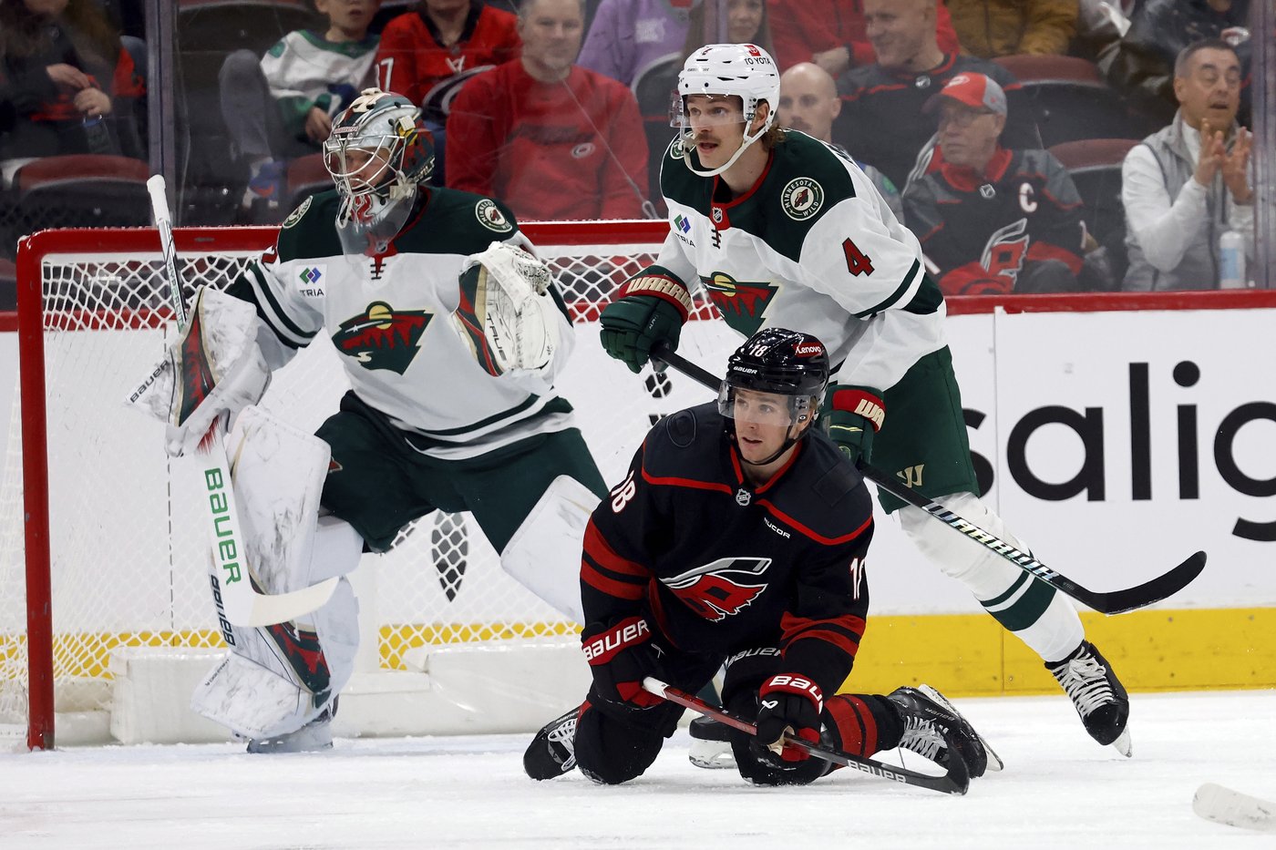 Filip Gustavsson makes 20 saves in the Wild's 4-0 victory over the Hurricanes | iNFOnews.ca