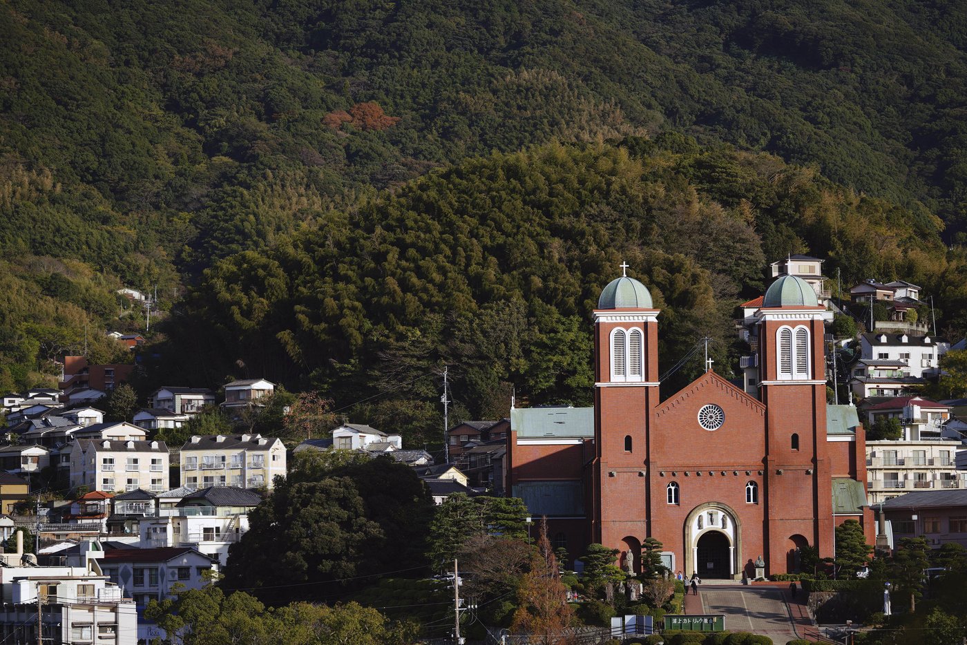 Nagasaki cathedral blesses a bell that replaces one destroyed by the US atomic bomb | iNFOnews.ca