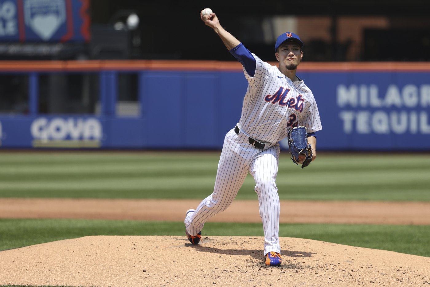 Kodai Senga leaves with hamstring strain as Mets hang on for 4-3 win to sweep Nats | iNFOnews.ca Kodai Senga leaves with hamstring strain as Mets hang on for 4-3 win to sweep Nats | iNFOnews.ca