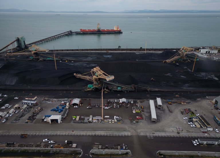 Ottawa quietly abandoned promise to end coal exports without saying why: auditor | iNFOnews.ca