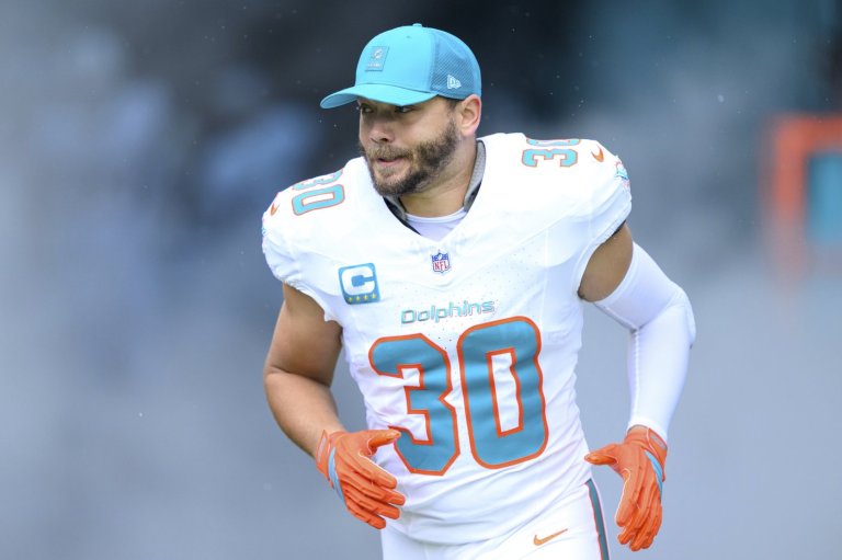 Chargers agree to terms with former Dolphins fullback Alec Ingold on a multiyear contract | iNFOnews.ca