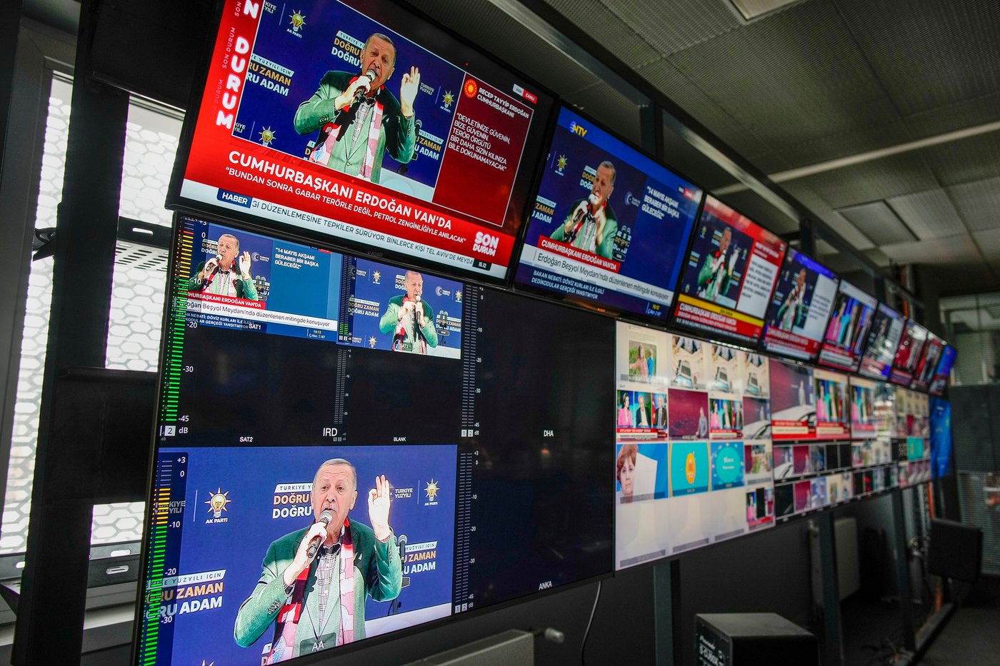 Turkish authorities raid TV channel as press freedom groups warn of a crackdown | iNFOnews.ca Turkish authorities raid TV channel as press freedom groups warn of a crackdown | iNFOnews.ca