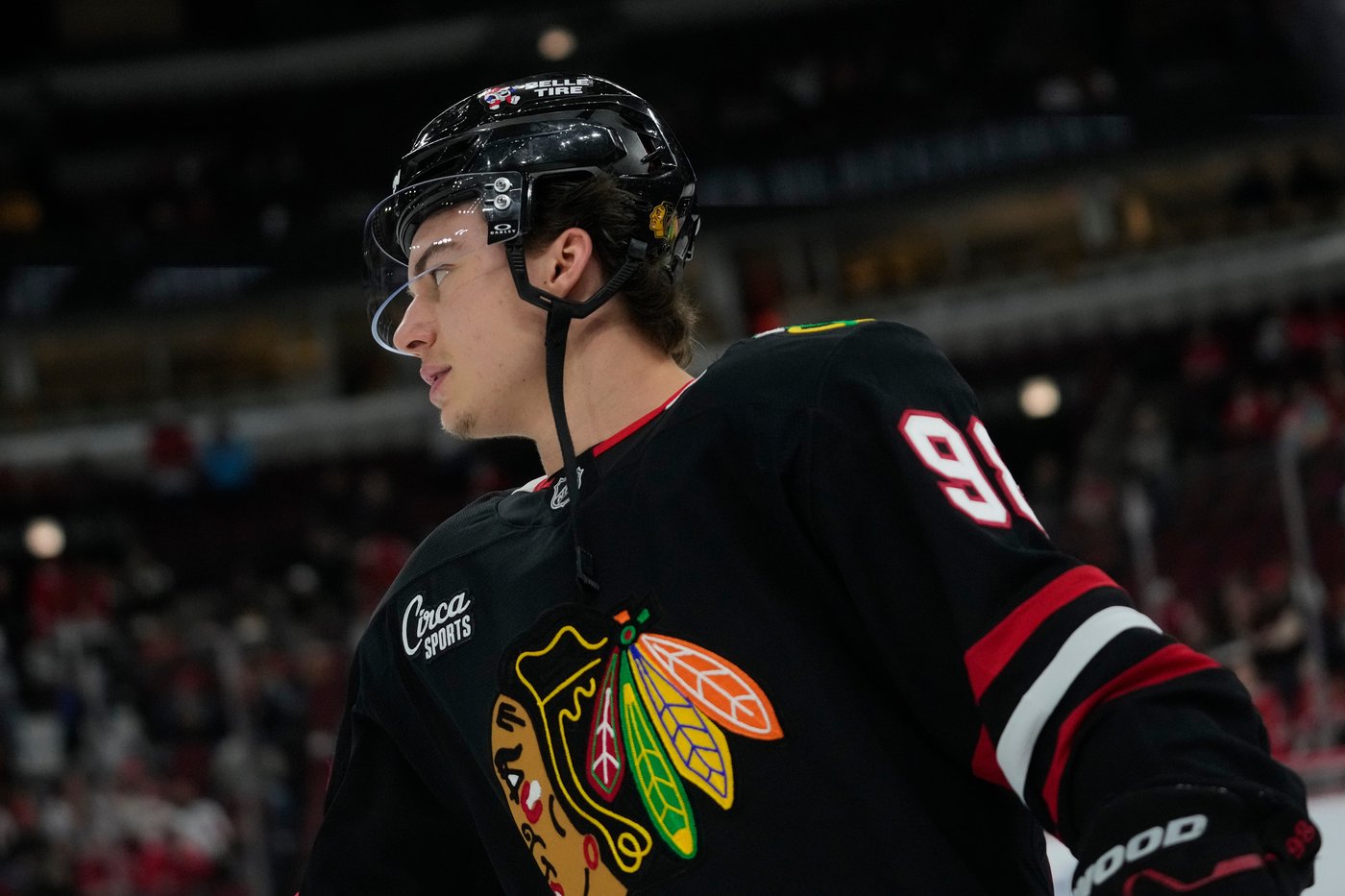 Blackhawks center Connor Bedard returns from right shoulder injury | iNFOnews.ca