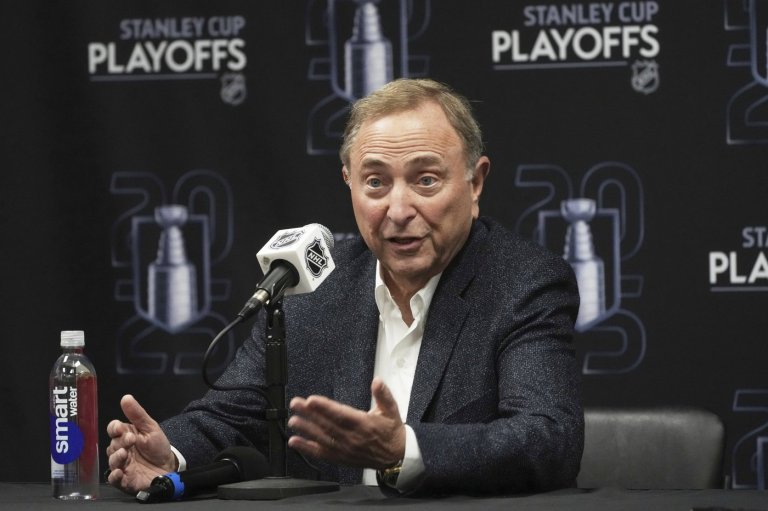 Bettman commends McDavid's team-friendly contract: 'A testament to Connor's passion' | iNFOnews.ca