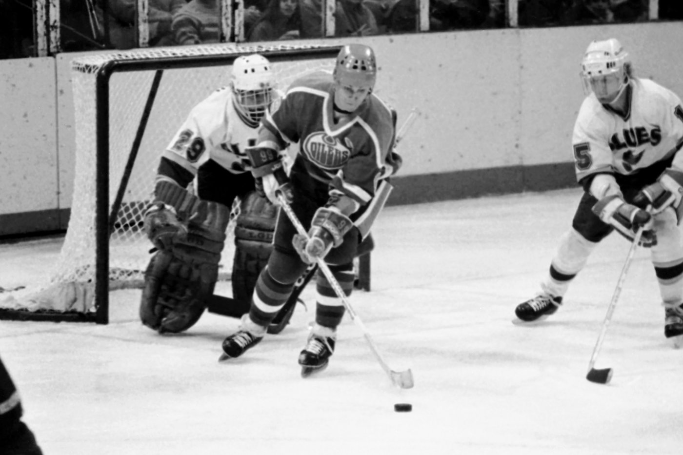 Greg Millen, a longtime NHL goaltender and hockey analyst, dies at 67 | iNFOnews.ca