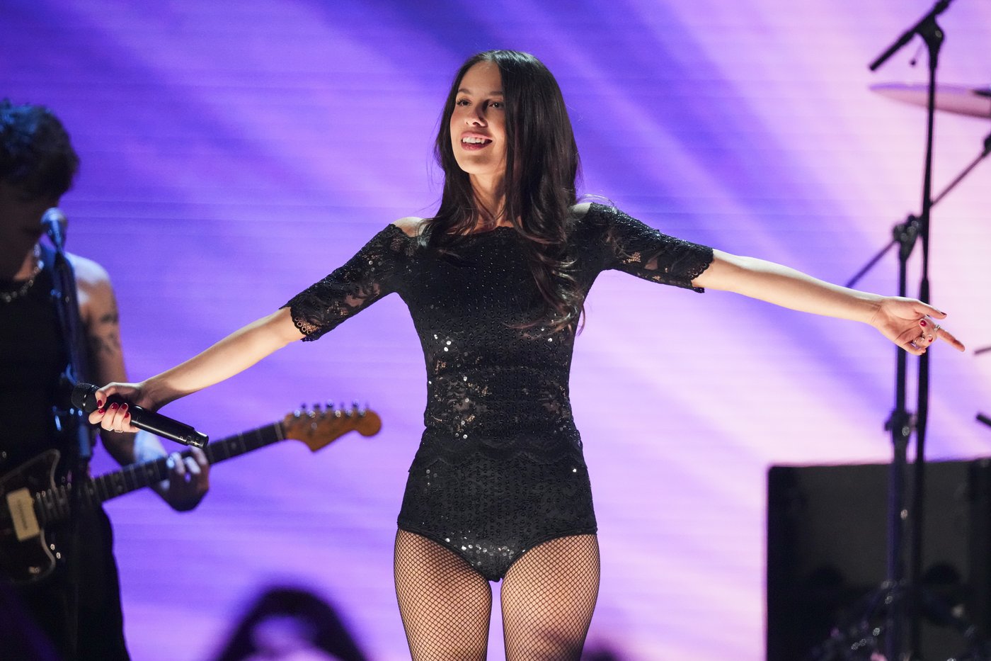 FireAid combines music’s biggest acts and stories of loss to raise money for LA wildfire relief | iNFOnews.ca