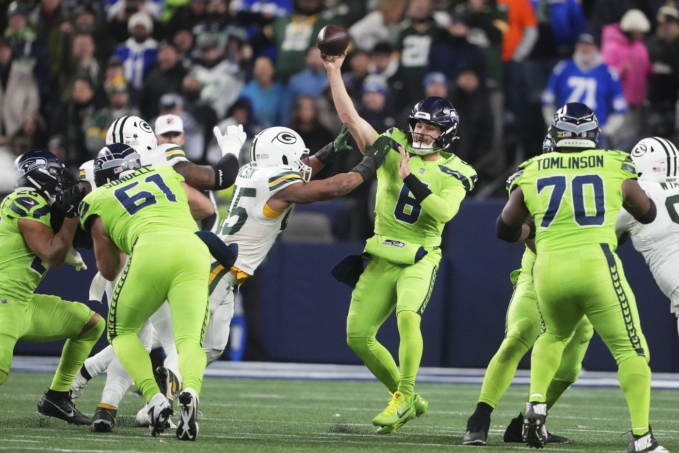 Vikings head to Seattle in matchup of teams tied for 1st in their respective divisions | iNFOnews.ca