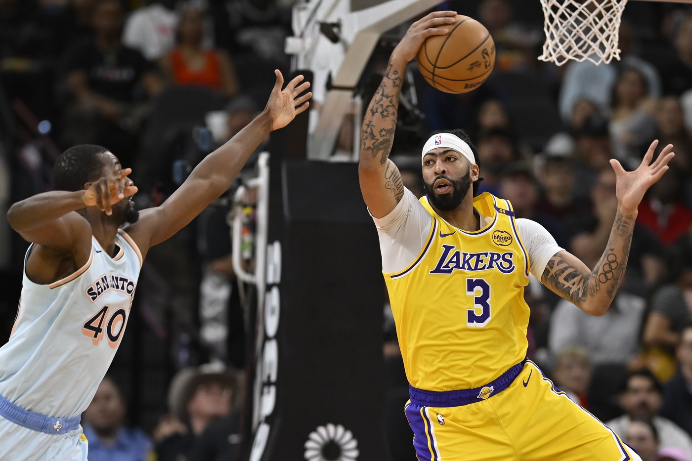 Davis and James power the Lakers past Wembanyama and the Spurs 119-101 | iNFOnews.ca Davis and James power the Lakers past Wembanyama and the Spurs 119-101 | iNFOnews.ca