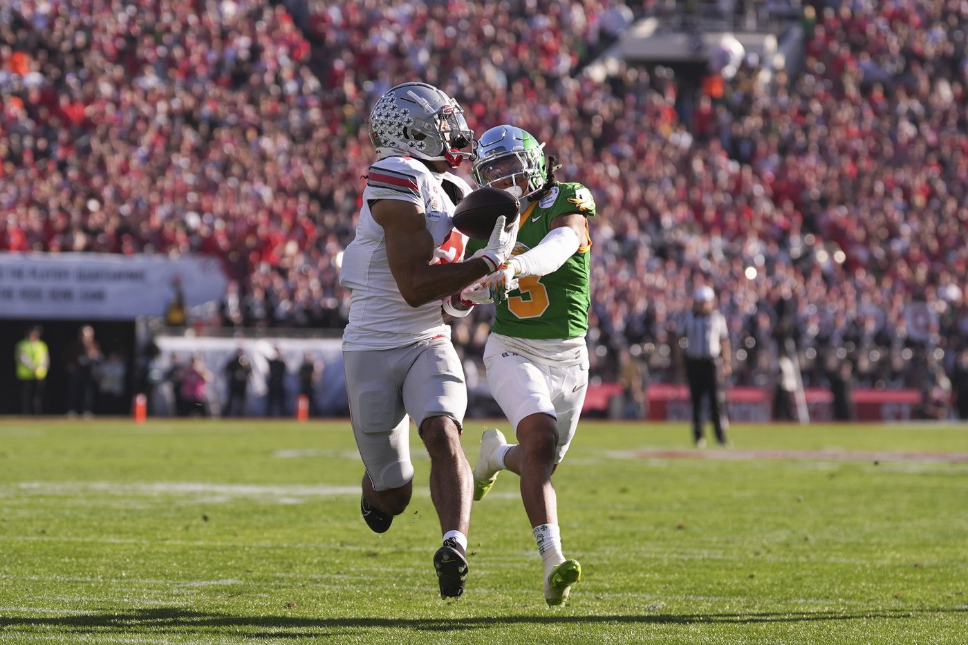 No. 6 Ohio State blasts top-ranked Oregon 41-21 in the Rose Bowl, advances to CFP semifinals | iNFOnews.ca