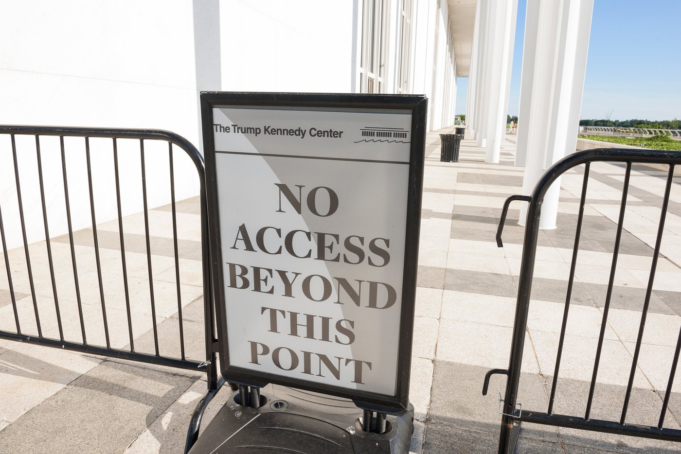 Kennedy Center board seeks pause of ruling ordering removal of Trump's name by Friday deadline | iNFOnews.ca