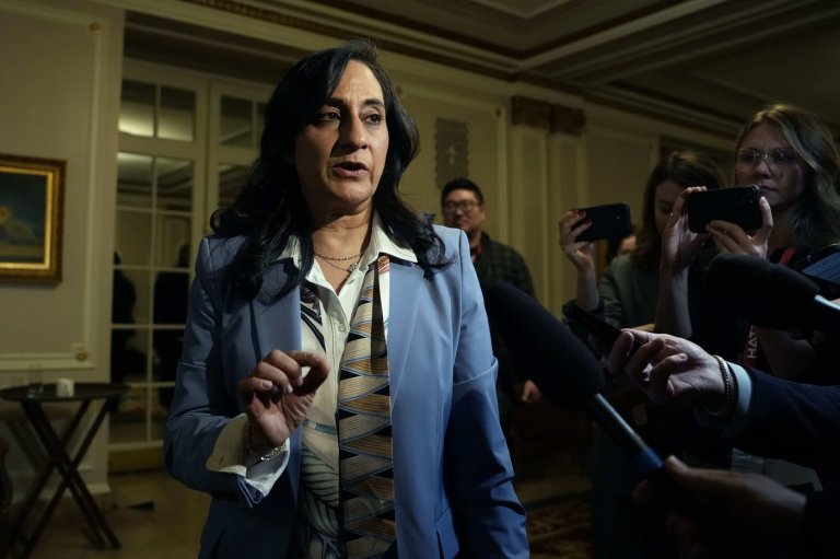 Canada secures limited seats on commercial flights from Lebanon as conflict widens | iNFOnews.ca