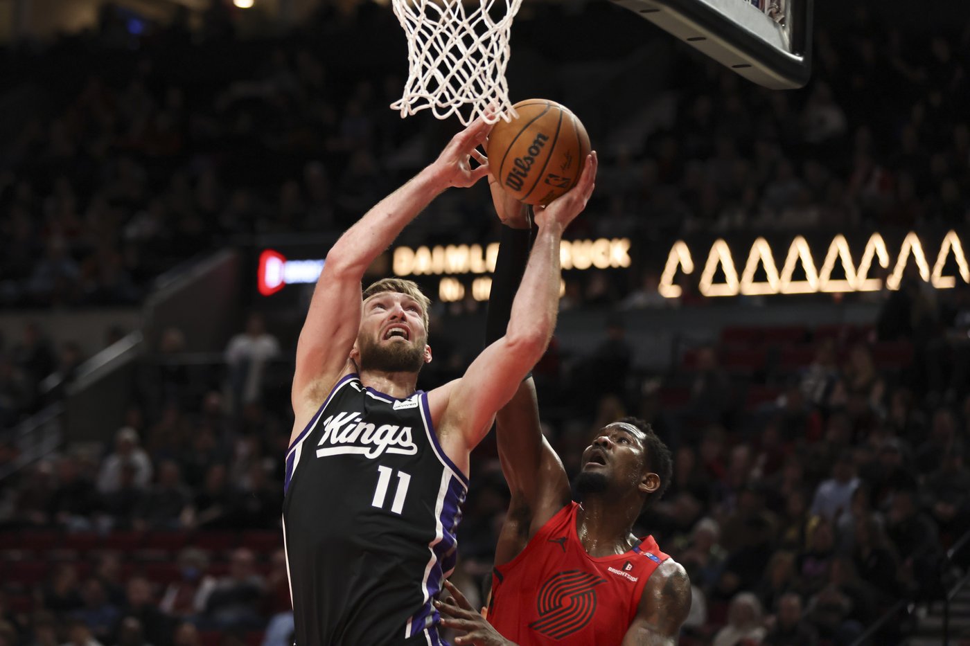 Simons has 30 and Blazers win sixth straight with 108-102 win over Kings | iNFOnews.ca