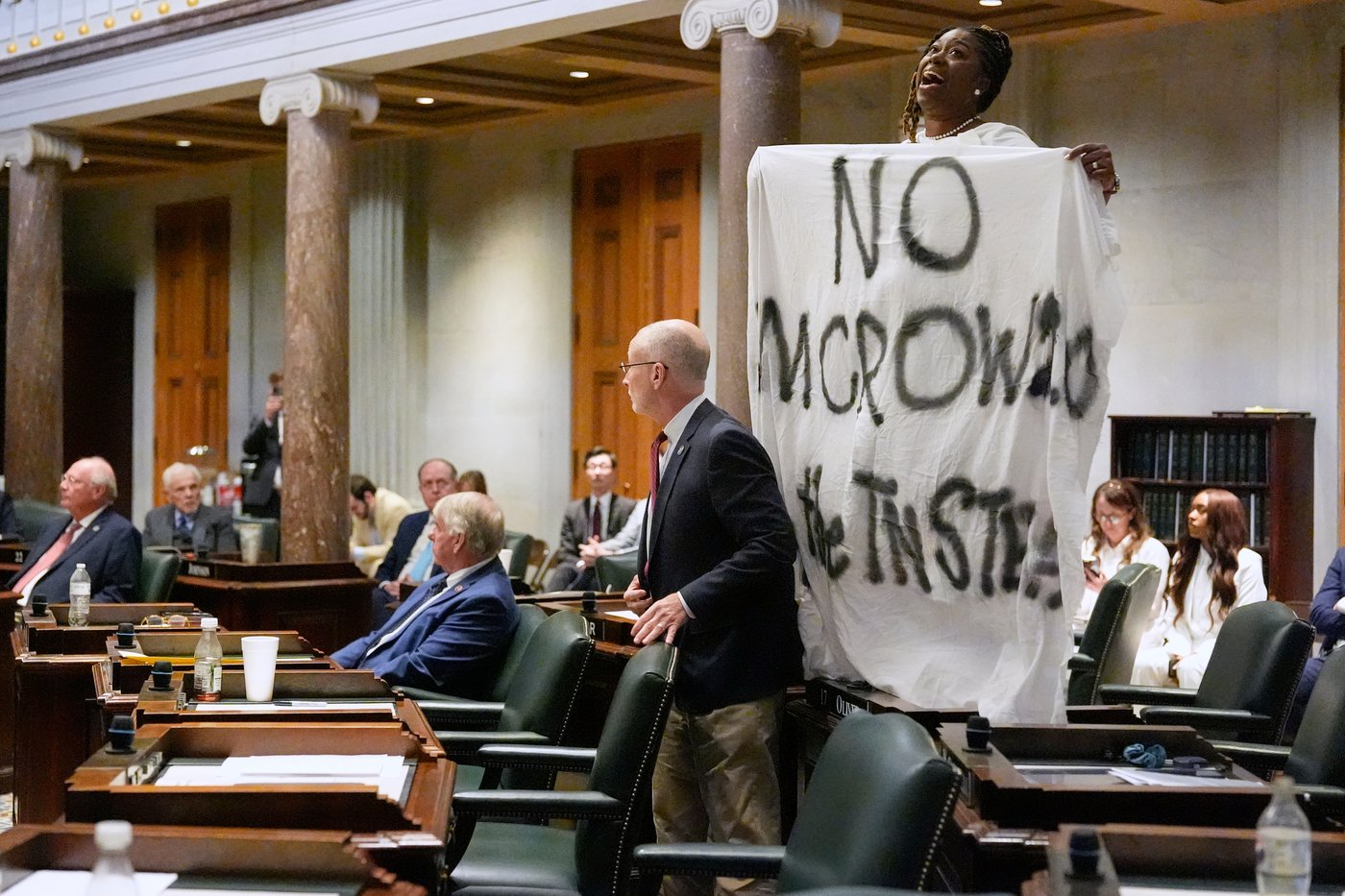 Tennessee enacts new US House map carving up majority-Black district in Memphis | iNFOnews.ca Tennessee enacts new US House map carving up majority-Black district in Memphis | iNFOnews.ca