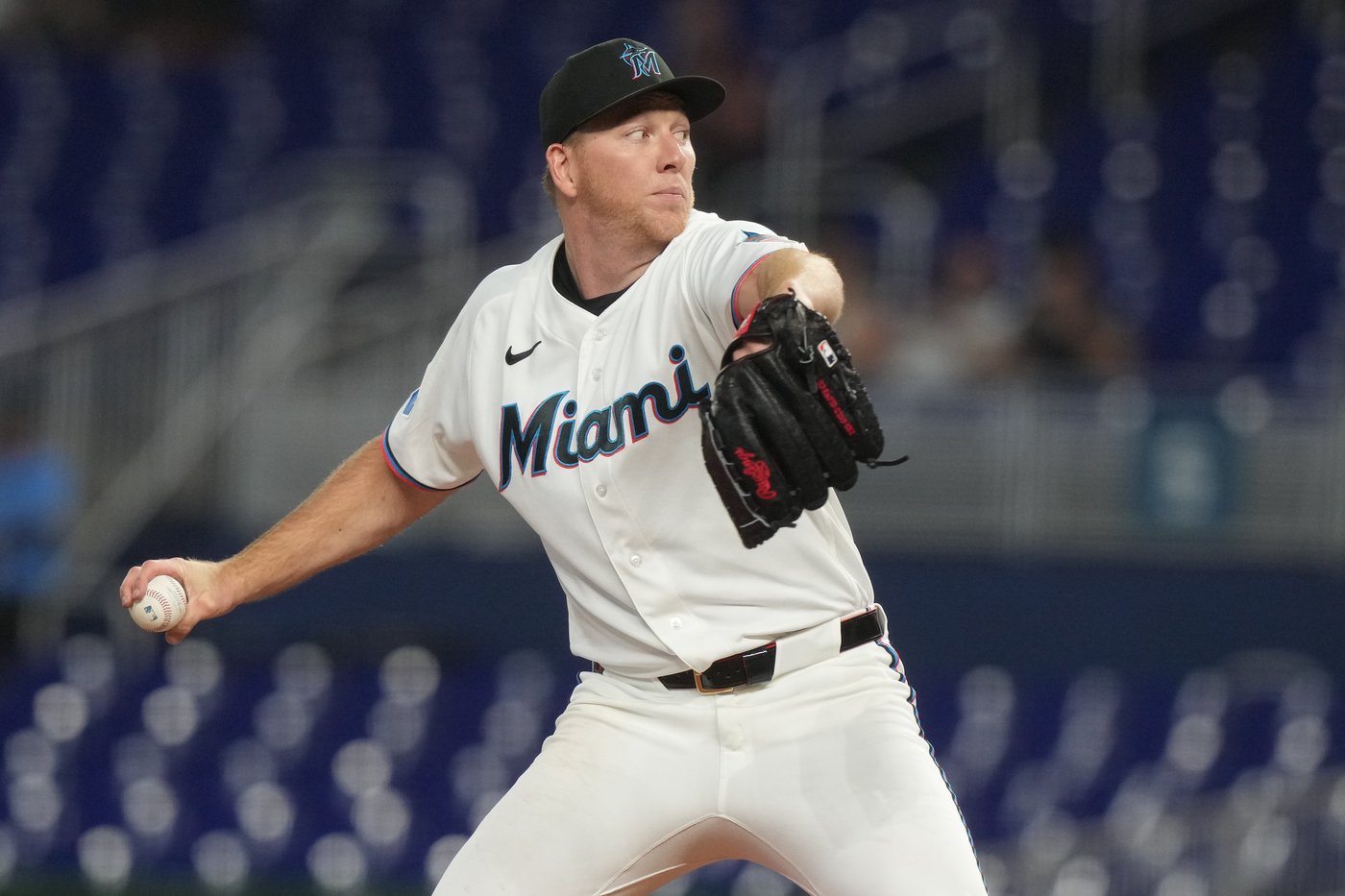 Stowers, Caissie homer in the Marlins' 8-0 victory over the Diamondbacks | iNFOnews.ca