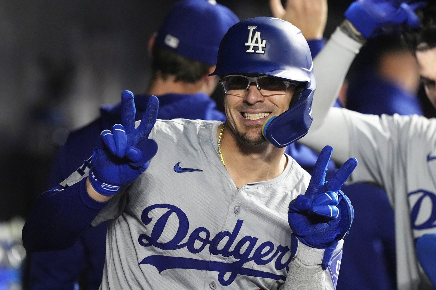 Ohtani steals 49th base in Dodgers' 8-4 win over Marlins | iNFOnews.ca
