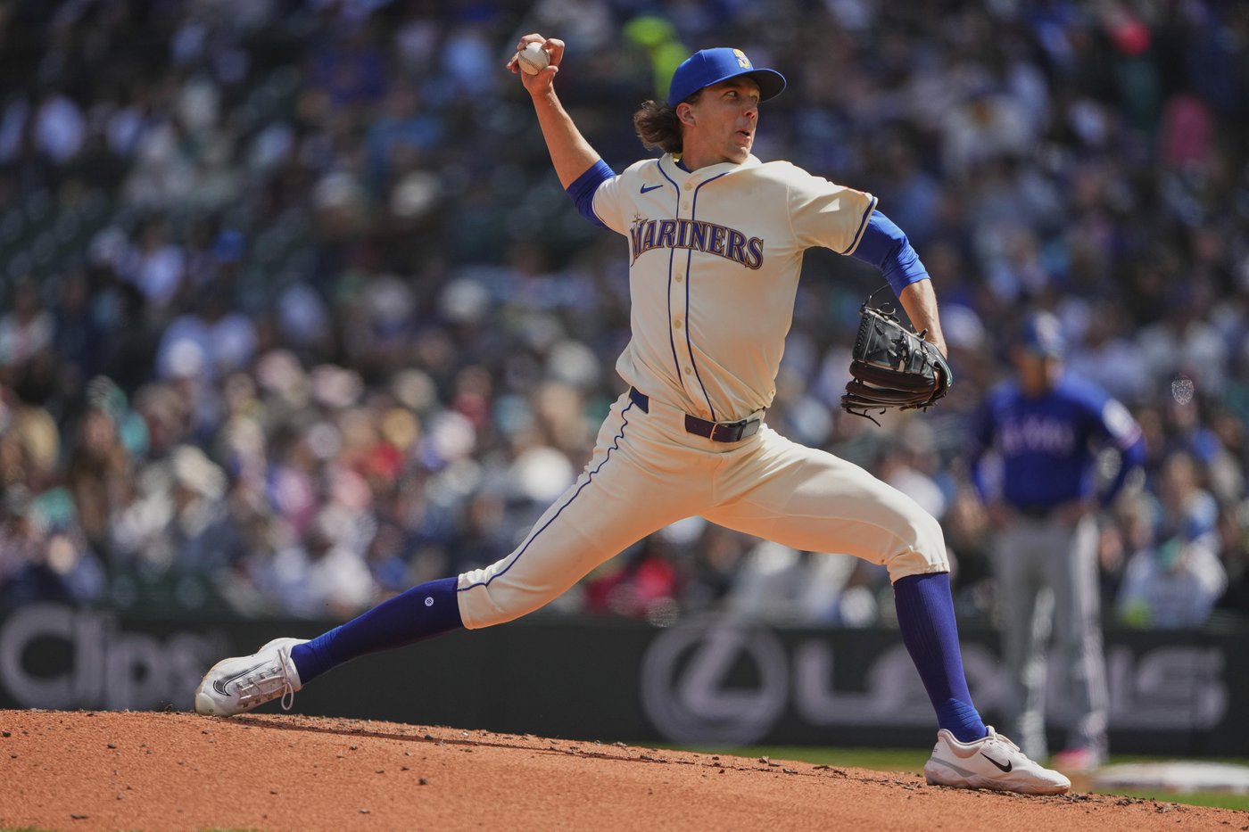 Raleigh homers for 3rd straight game to give Mariners 3-1 win, sweep of Rangers | iNFOnews.ca