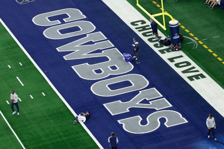 NFL will honor Martin Luther King Jr. with 'Choose Love' stenciled in end zone | iNFOnews.ca