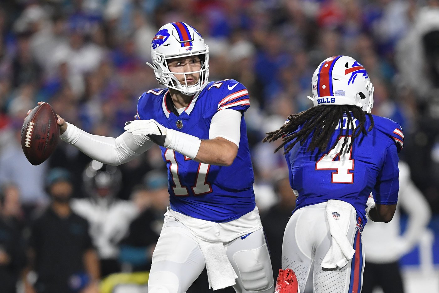Josh Allen and Lamar Jackson meet for next chapter of their rivalry when the Bills visit the Ravens | iNFOnews.ca