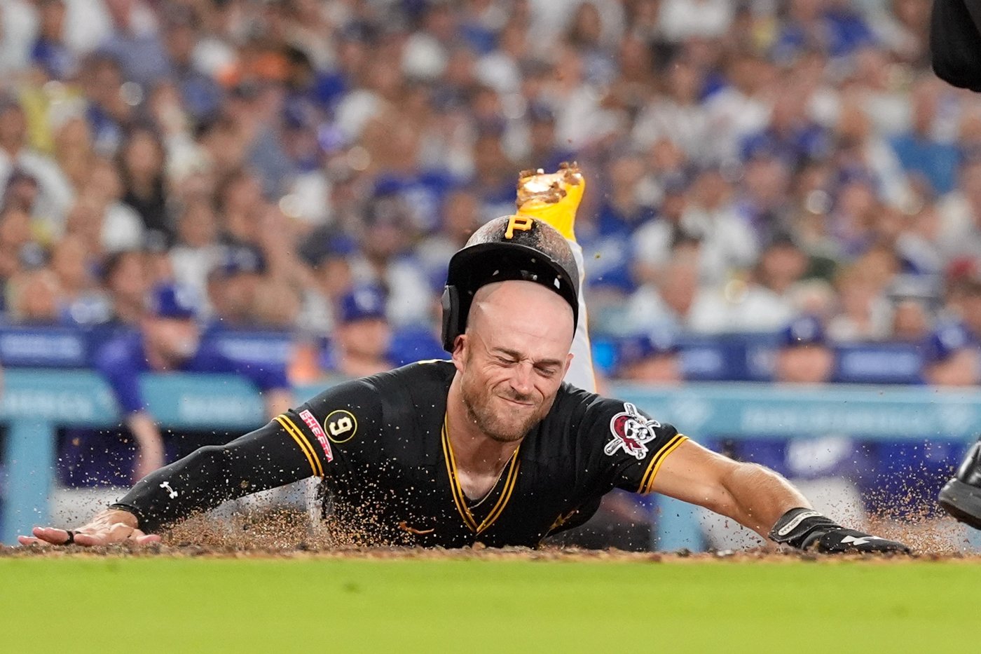 Tommy Edman delivers a 2-strike, 10th-inning walk-off single as the Dodgers edge the Pirates 5-4 | iNFOnews.ca Tommy Edman delivers a 2-strike, 10th-inning walk-off single as the Dodgers edge the Pirates 5-4 | iNFOnews.ca