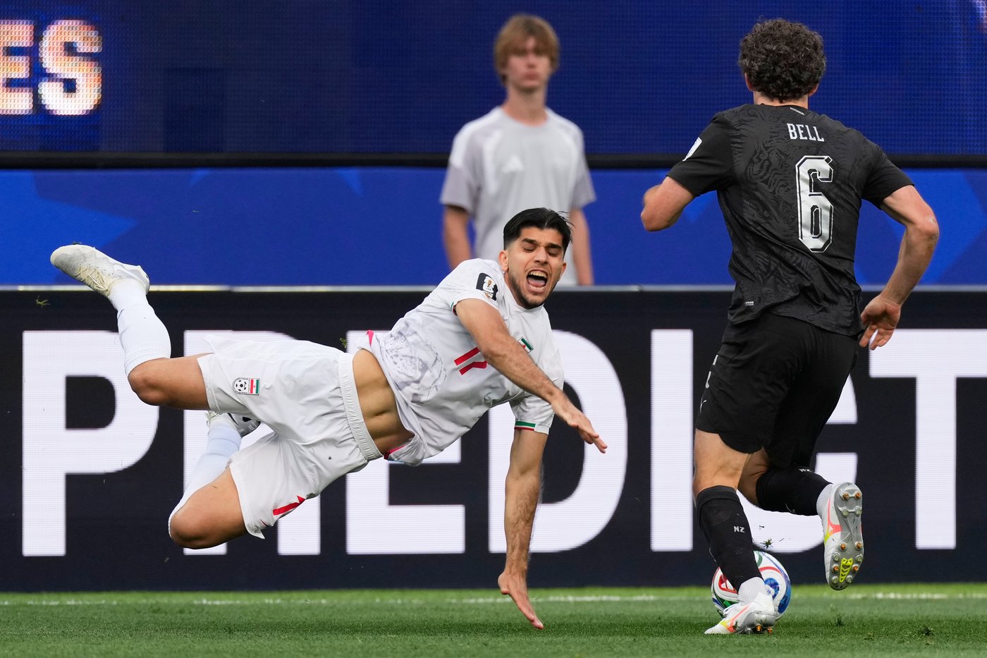 Iran coach says team ordered out of US right after 2-2 draw with New Zealand in World Cup opener | iNFOnews.ca