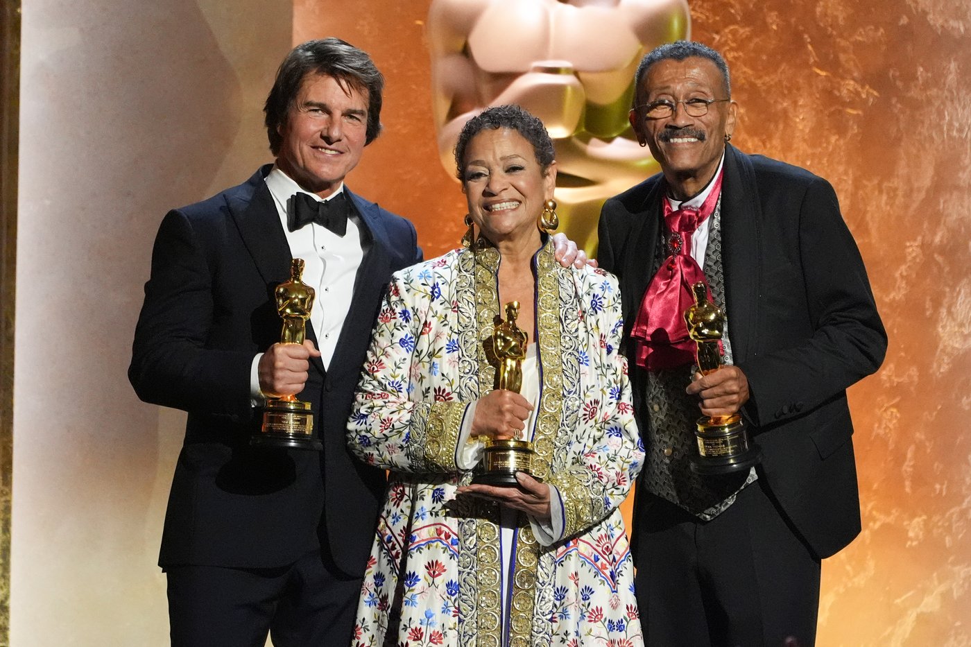 Tom Cruise finally gets his Oscar moment with a lifetime achievement trophy at the Governors Awards | iNFOnews.ca Tom Cruise finally gets his Oscar moment with a lifetime achievement trophy at the Governors Awards | iNFOnews.ca