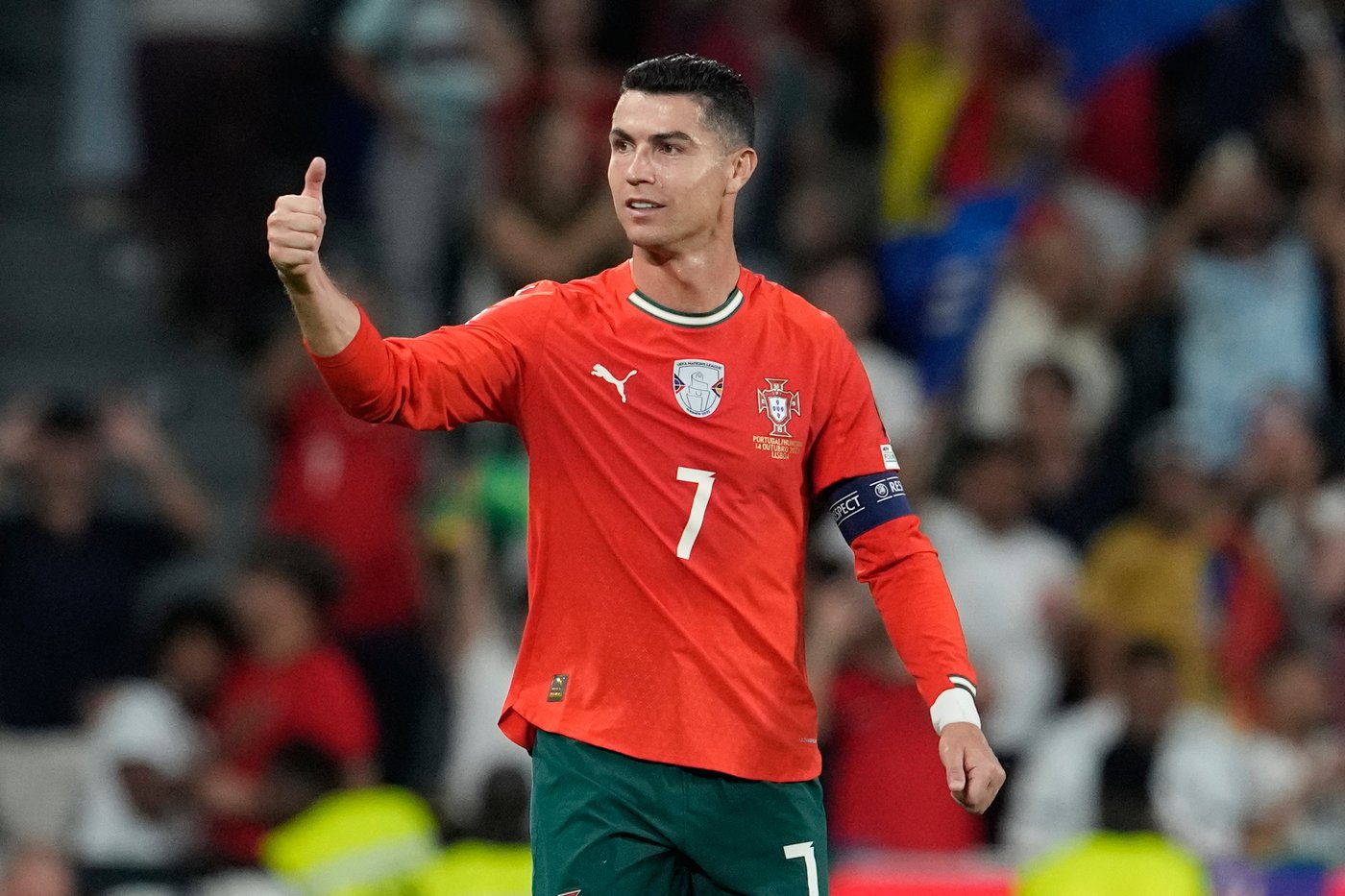 Ronaldo wants to reach 1,000 goals before ending his soccer career. He's up to 956 | iNFOnews.ca Ronaldo wants to reach 1,000 goals before ending his soccer career. He's up to 956 | iNFOnews.ca