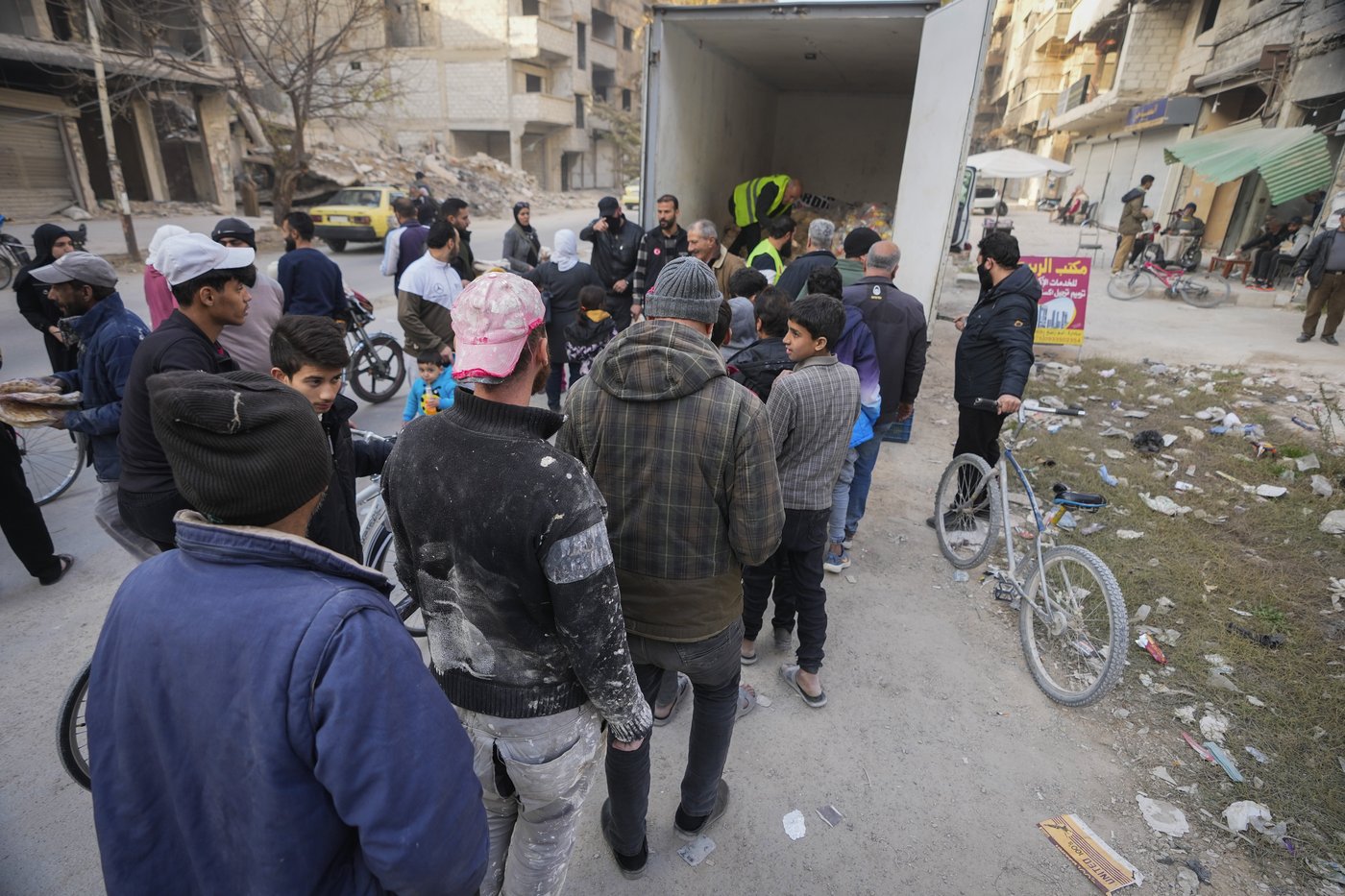 Palestinian refugees return to Yarmouk amid questions about their place in the new Syria | iNFOnews.ca