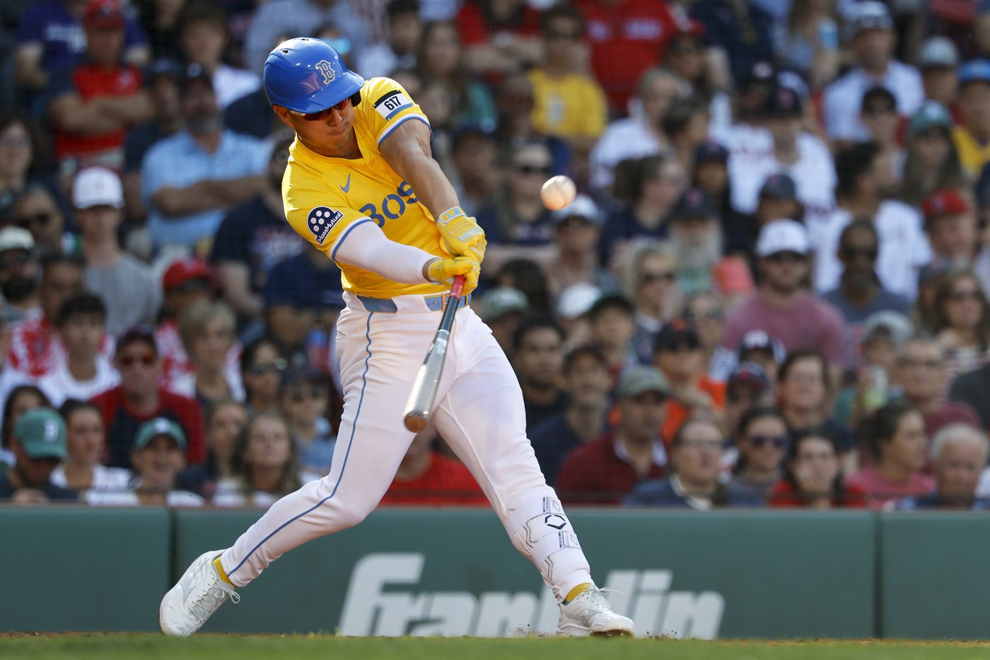 Romy Gonzalez hits a first-inning homer and Red Sox go on to beat Astros 7-3 | iNFOnews.ca
