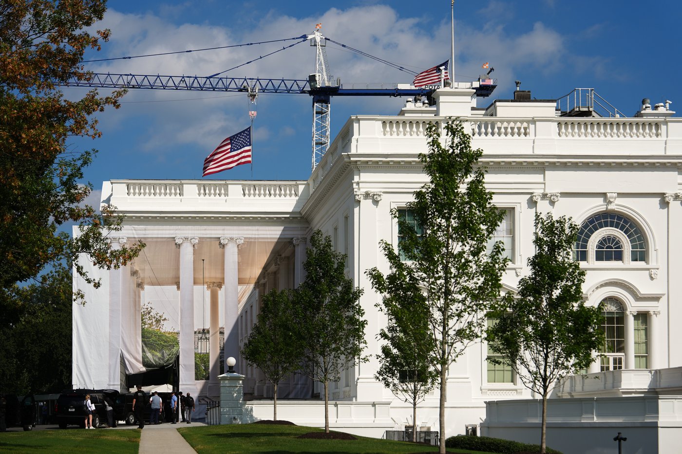 Trump appointees hear opposition to Lafayette Square fencing and gates in front of the White House | iNFOnews.ca Trump appointees hear opposition to Lafayette Square fencing and gates in front of the White House | iNFOnews.ca