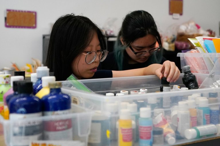 At creative reuse centers, old art supplies get a new life at a fraction of the cost | iNFOnews.ca