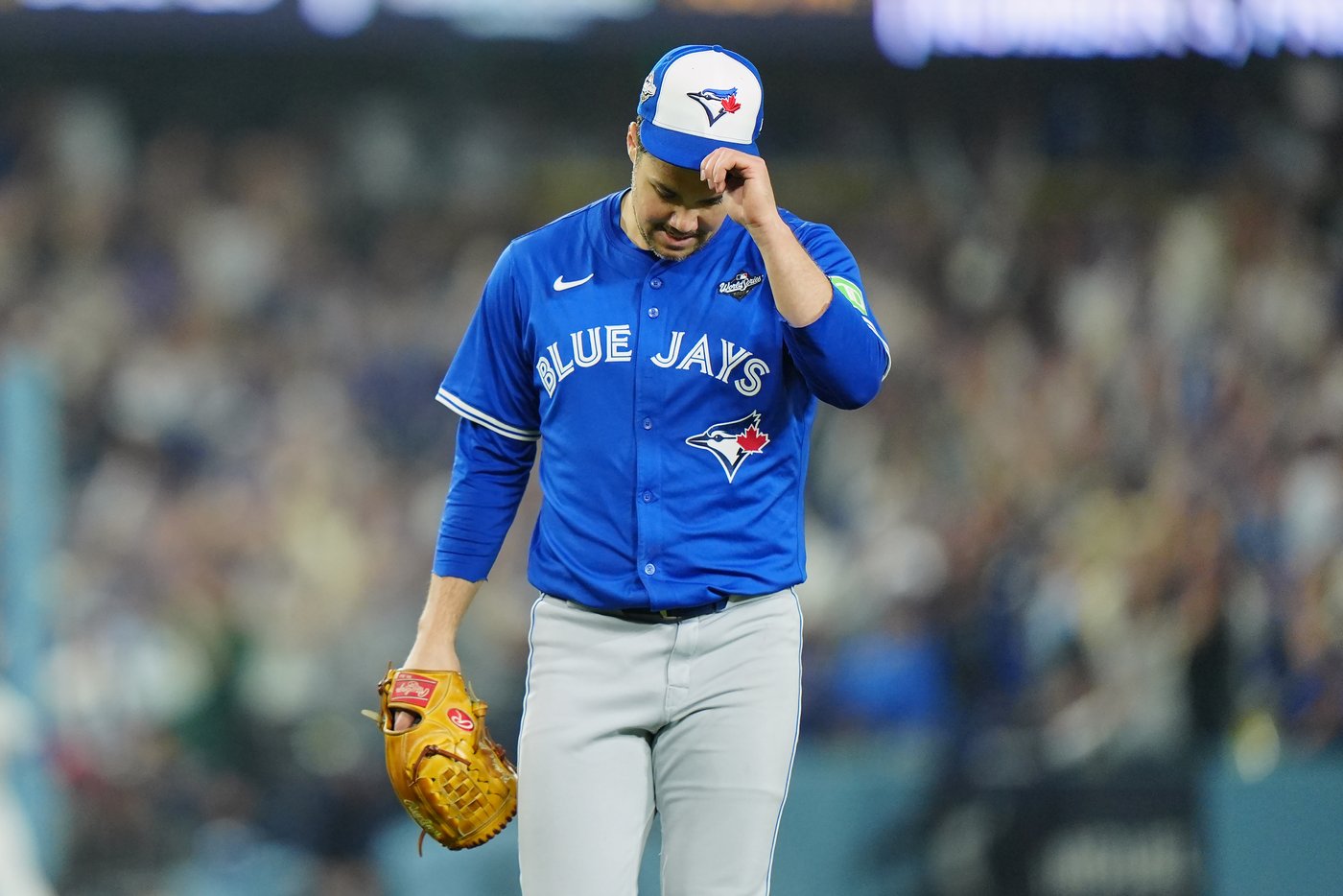 Photo Gallery: Dodgers outlast Jays 6-5 in 18-inning marathon World Series Game 3 | iNFOnews.ca