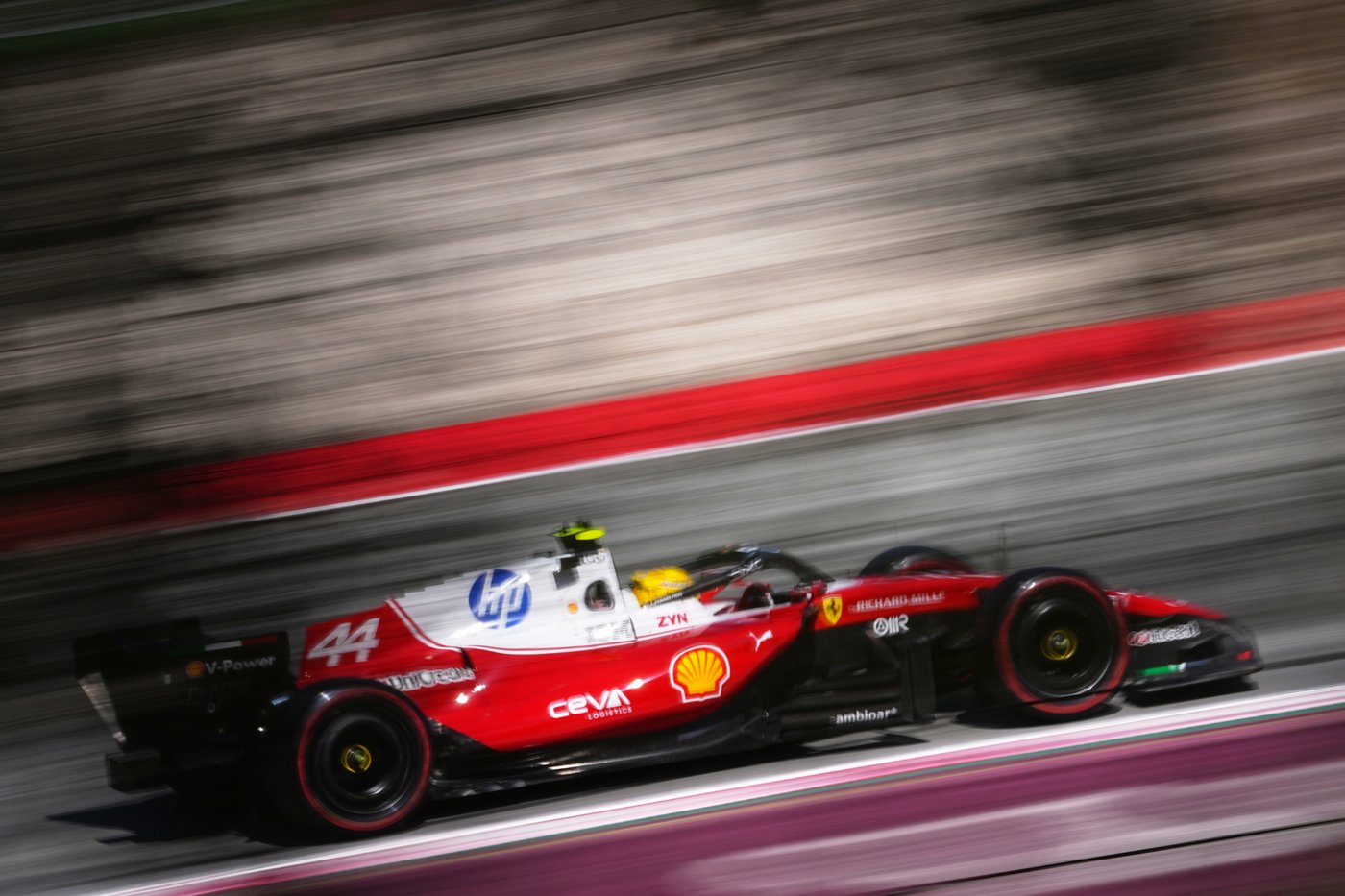 Russell takes pole at Barcelona GP with F1 leader Antonelli third behind Hamilton | iNFOnews.ca
