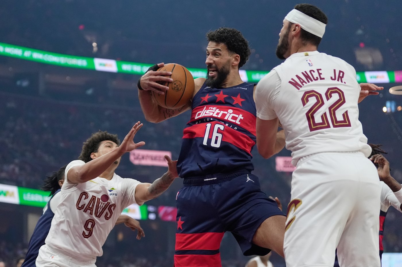 Tomlin scores career-high 26 as Cavaliers defeat Wizards 130-117 in regular-season finale | iNFOnews.ca