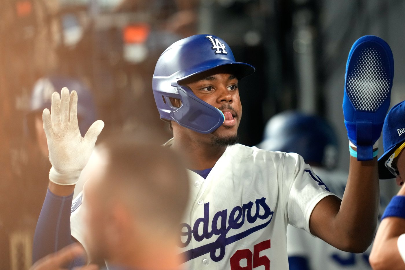 Dodgers score 5 two-out runs off Padres starter Michael King in 7-0 victory | iNFOnews.ca