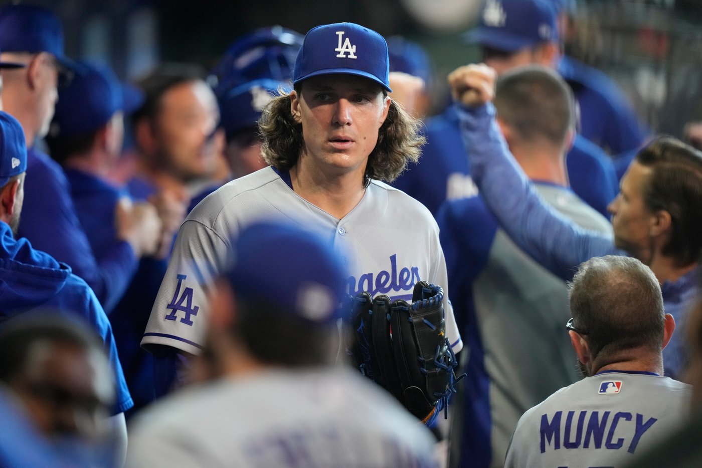 Dodgers’ Tyler Glasnow leaves vs Astros before second inning with back spasms | iNFOnews.ca