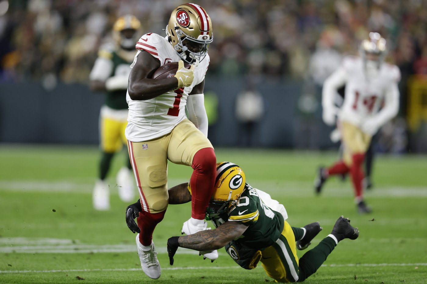 Josh Jacobs runs for 3 TDs as Packers roll past short-handed 49ers 38-10 | iNFOnews.ca Josh Jacobs runs for 3 TDs as Packers roll past short-handed 49ers 38-10 | iNFOnews.ca