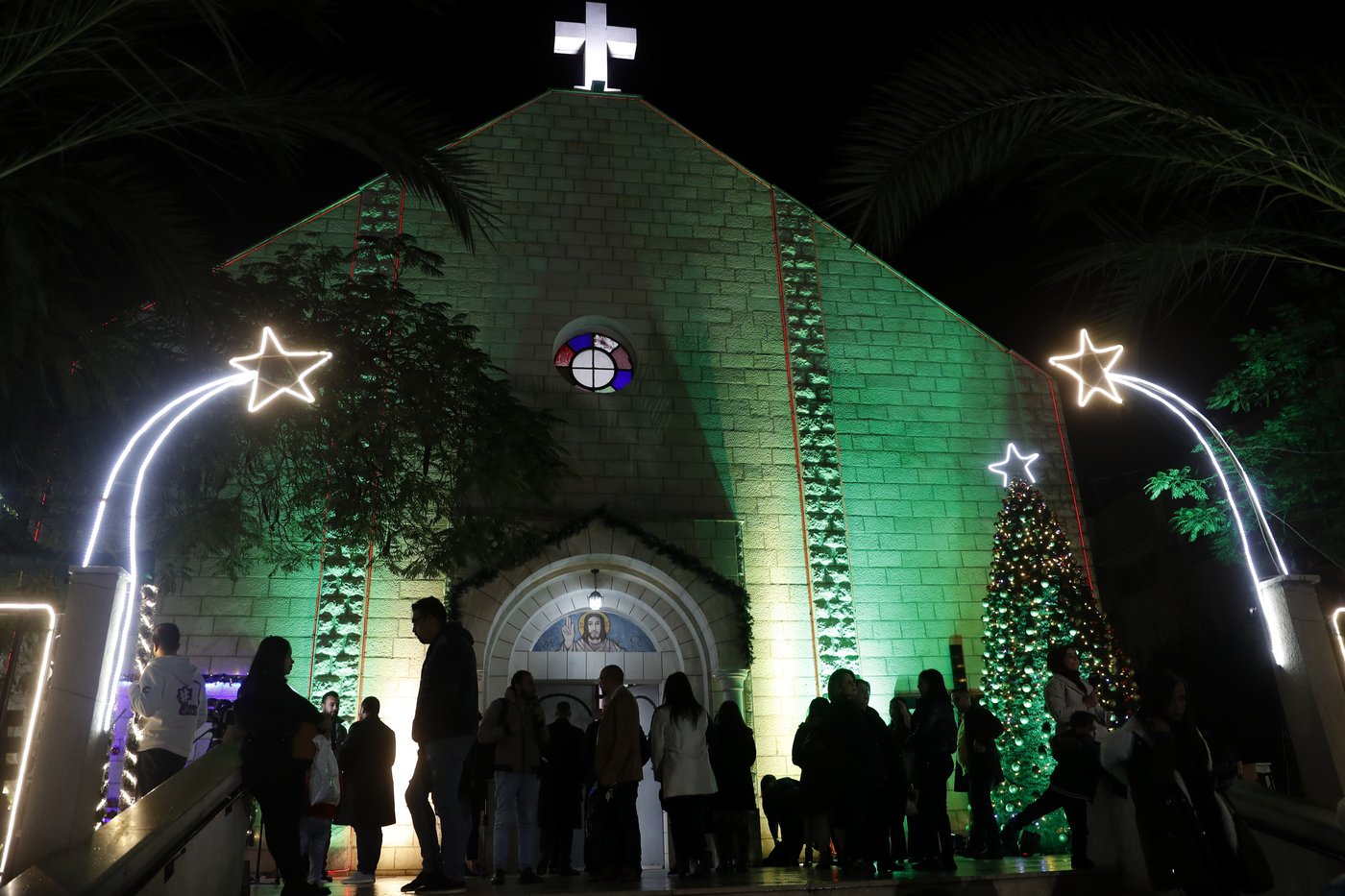 Israeli strike hits Gaza church, killing 3 and wounding priest who was close to Pope Francis | iNFOnews.ca