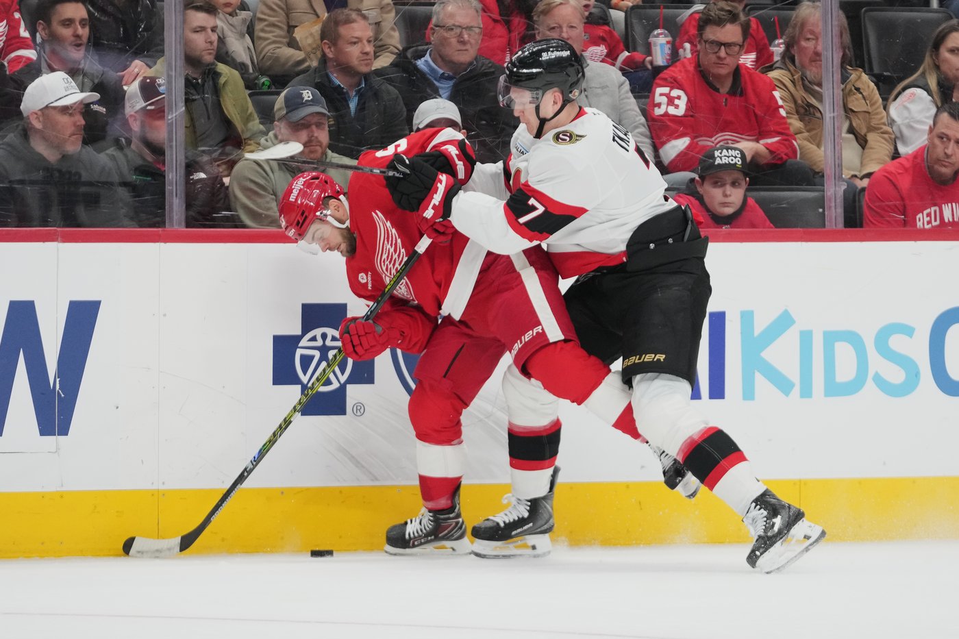 Carter Yakemchuk scores in NHL debut as surging Senators edge Red Wings 3-2 | iNFOnews.ca