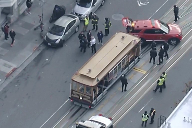 15 injured after a San Francisco cable car stops suddenly | iNFOnews.ca
